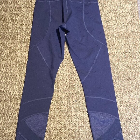 Lululemon Emerge Renewed Crop *Full-On Luon Shine Dot Black Grape - Picture 5 of 9